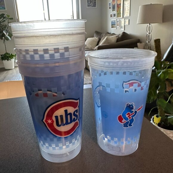 Set of 5 Chicago Cubs - MLB - Wrigley Field Souvenir Cups - Picture 2 of 2